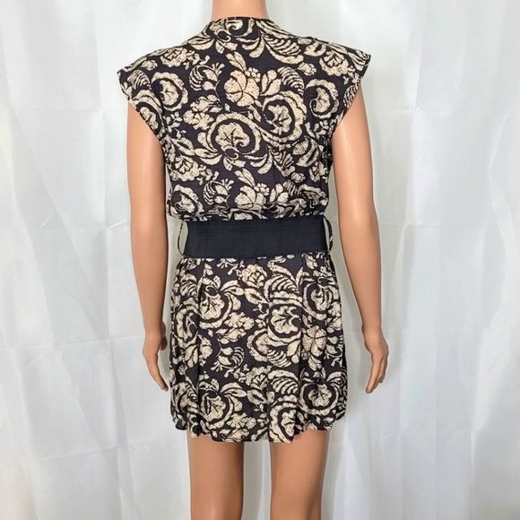 Annabelle- Capsleeve Botanical Print Mini Dress, Sz. Medium - Picture 3 of 13